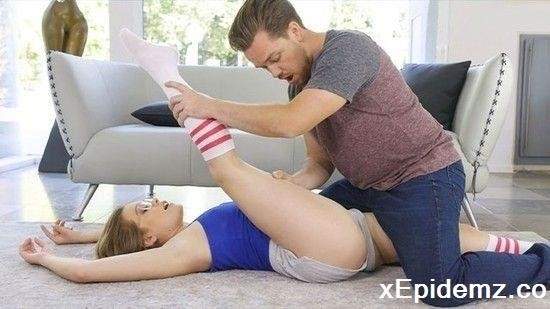 Katie Kush - The Best Stretches (2021/TeamSkeetXCamSoda/HD)