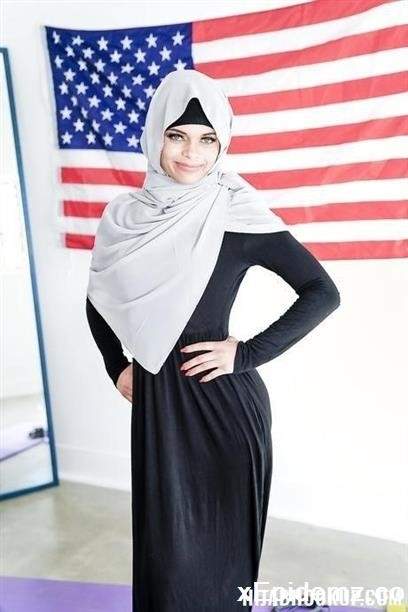 Destiny Cruz - Fully Filling Destiny (2021/HijabHookup/FullHD)