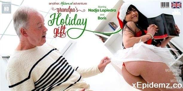 Boris B - Grandpas Wet, Horny And Young Holiday Gift Is Ready For Him (2021/Mature/FullHD)