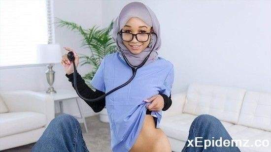 Alicia Reign - Dr Dick Fixer (2021/HijabHookup/HD)