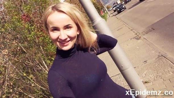 Tania Swank - Petite Tania Swank Gives Great Head (2022/WolfWagner/FullHD)