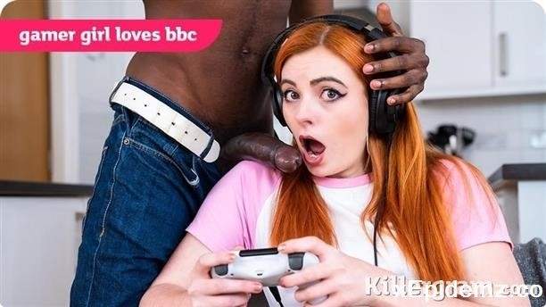 Lola Rose - Gamer Girl Loves Bbc (2022/Pornostatic/FullHD)