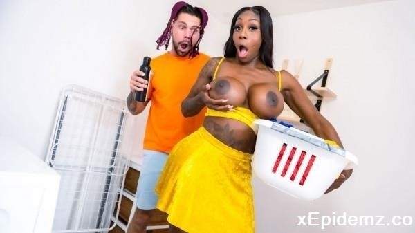 Ebony Mystique - Clean My Panties! (2022/FakeHubOriginals/SD)