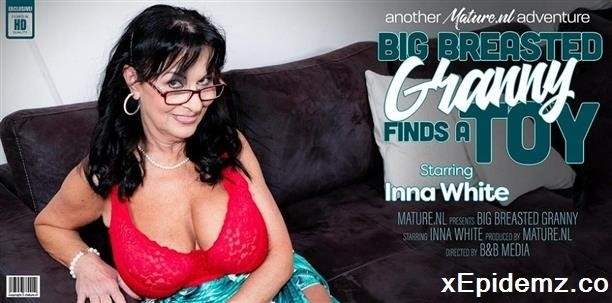 Inna White - Inna White Is A Big Breasted Granny Who Loves To Play With Her Unshaved Pussy (2022/Mature/FullHD)