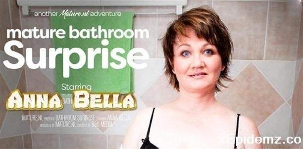 Anna Bella - Mature Anna Bella Playing In The Bathroom With Her Perfect Breasts (2022/Mature/FullHD)
