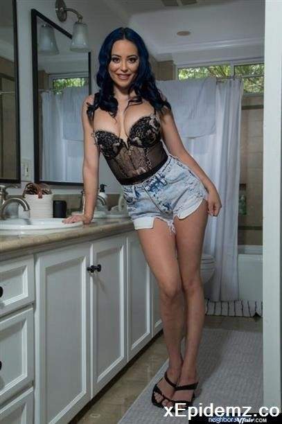 Eve Marlowe - Big Tit Latina Eve Marlowe Gets Tits Jizzed On By Her Neighbor (2022/NeighborAffair/SD)