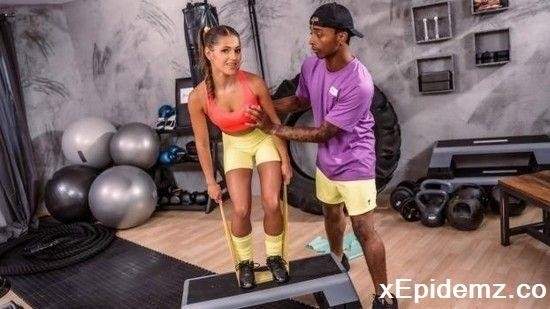 Sereyna Gomez - Fitness Rooms (2022/FitnessRooms/HD)