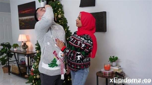 Babi Star - What I Really Want For Christmas (2022/HijabHookup/FullHD)