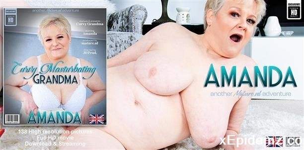 Amanda - Big Breasted Curvy Granny Amanda Loves To Play With Her Shaved Pussy (2023/Mature/FullHD)