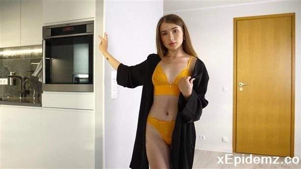 Lesja - Hot Kitchen 4K (2024/Stunning18/4K)