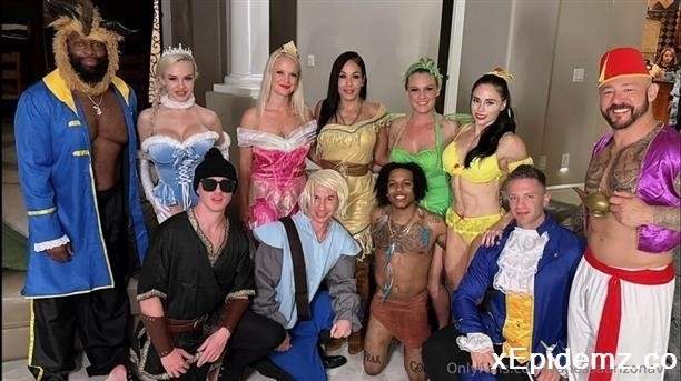 Sadie Andrews, CJ Hotwife, Vanessa Arizona, Tatiana Lopez, Bad Bella XO - Thehotwifetour - Phoenix 2024 - The Disney Princess Orgy Deluxe Edition (2024/OnlyFans/FullHD)